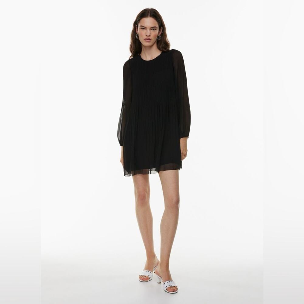 Wilfred Daydreamer V Neck black Dress size L